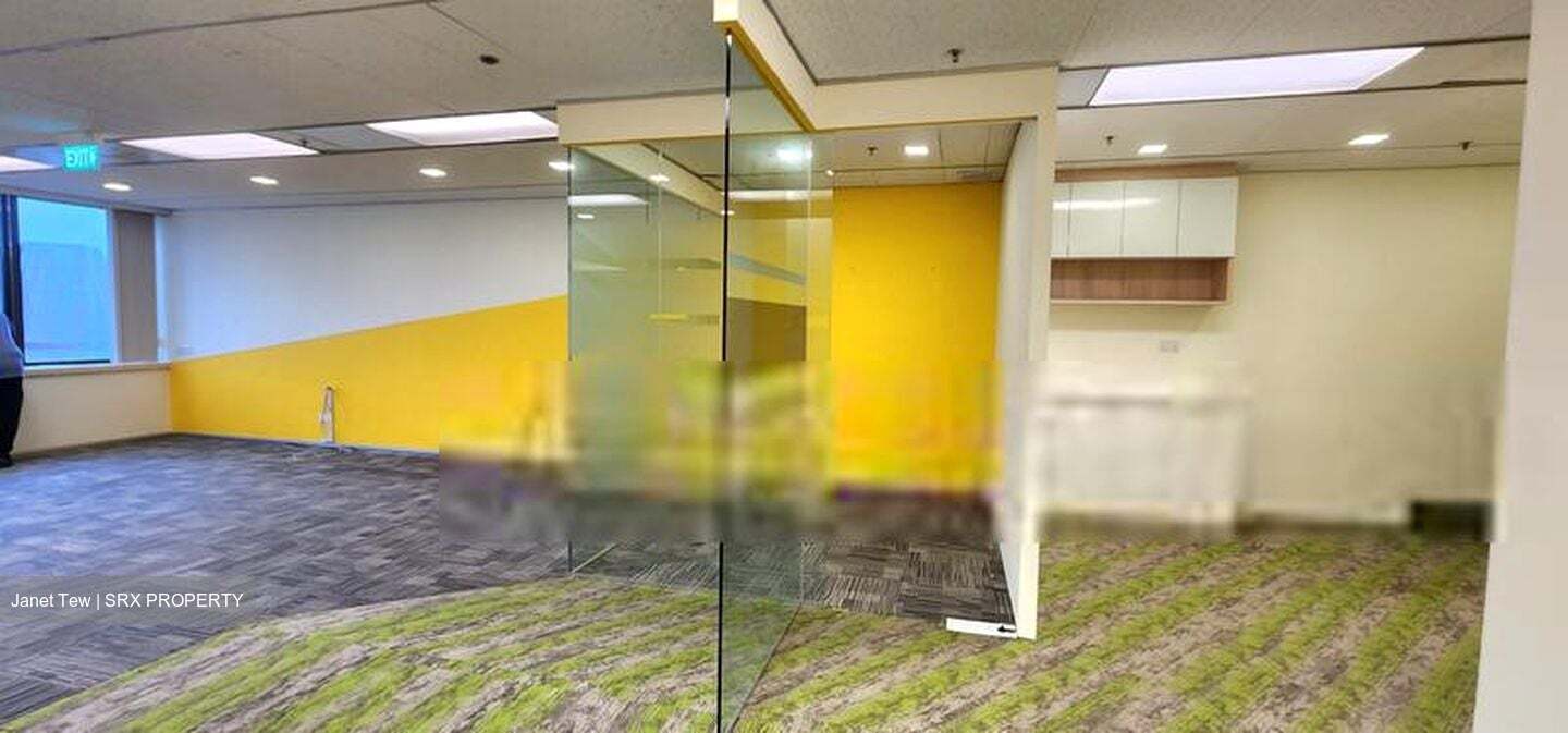 United Square (D11), Office #457513631